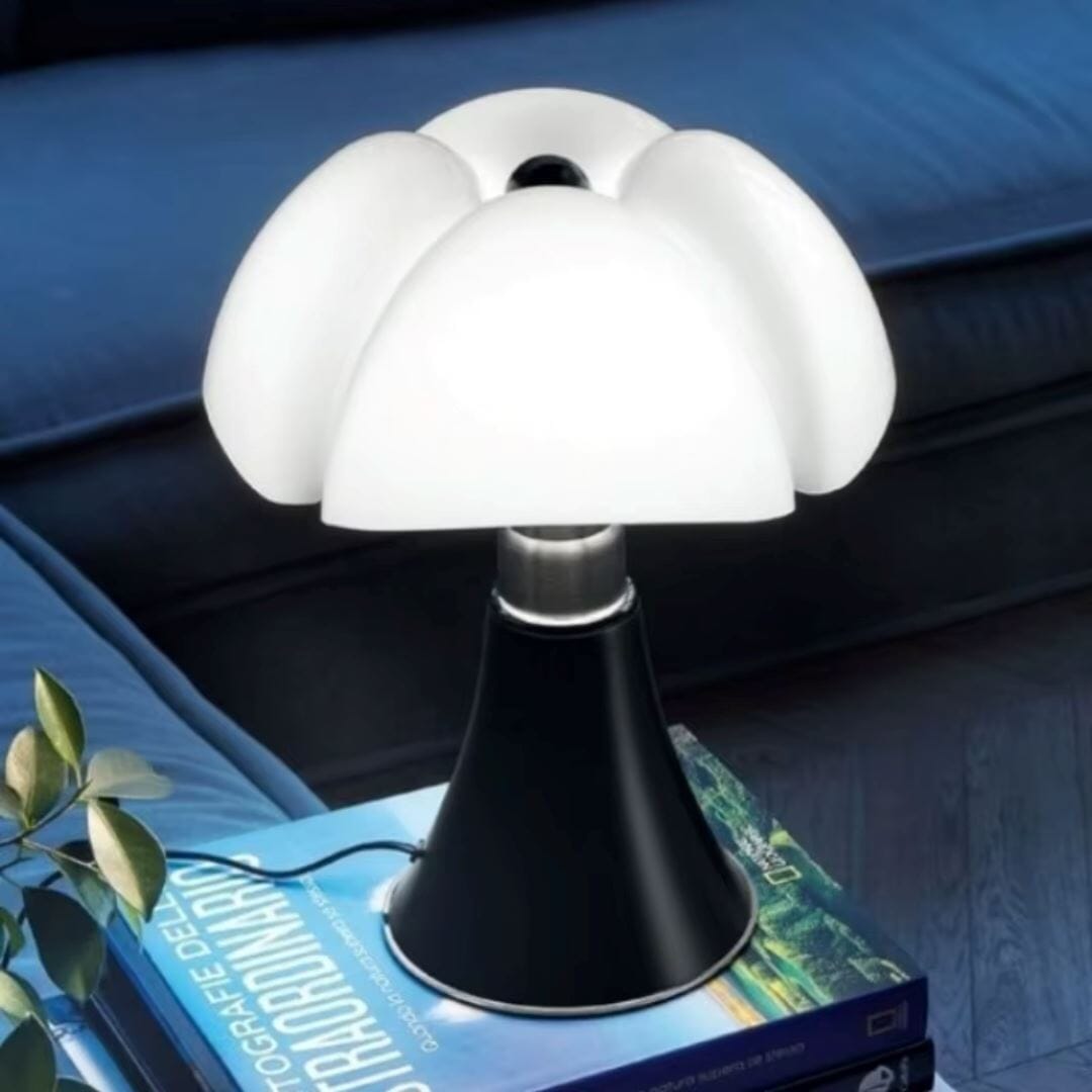 Luminária Abajur de Mesa Cúpula em Pétalas