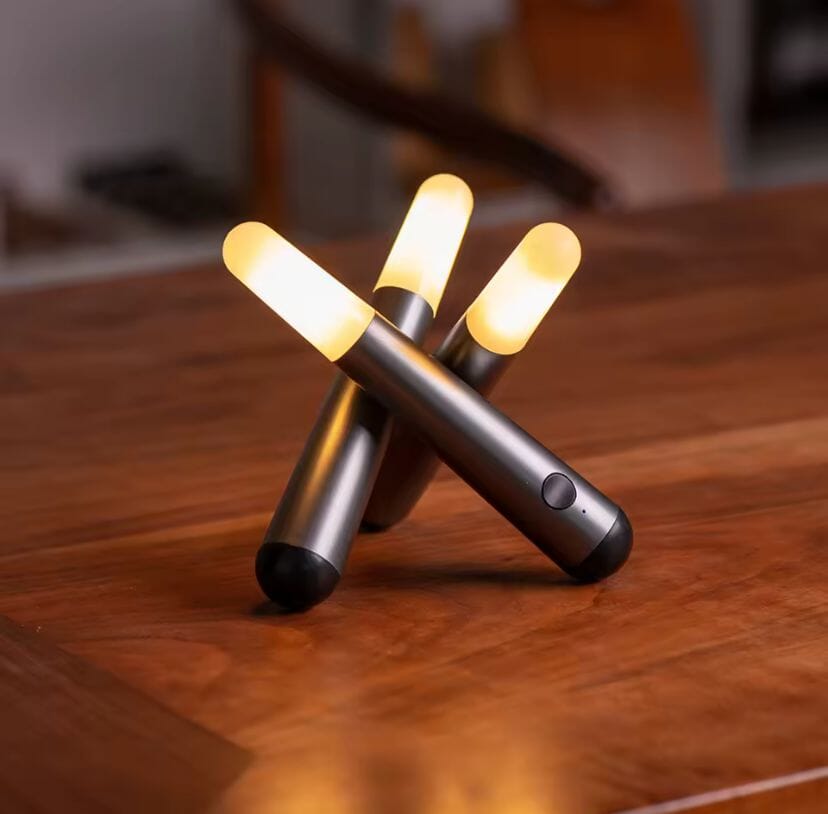 Luminária Móvel Touch de Mesa Articualda Flame USB