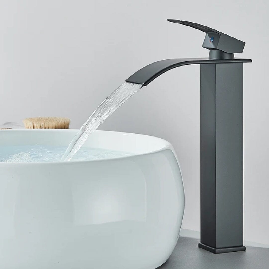 Torneira Monocomando Cascata Slim 27cm - Aço inoxidável e Água Quente e Fria