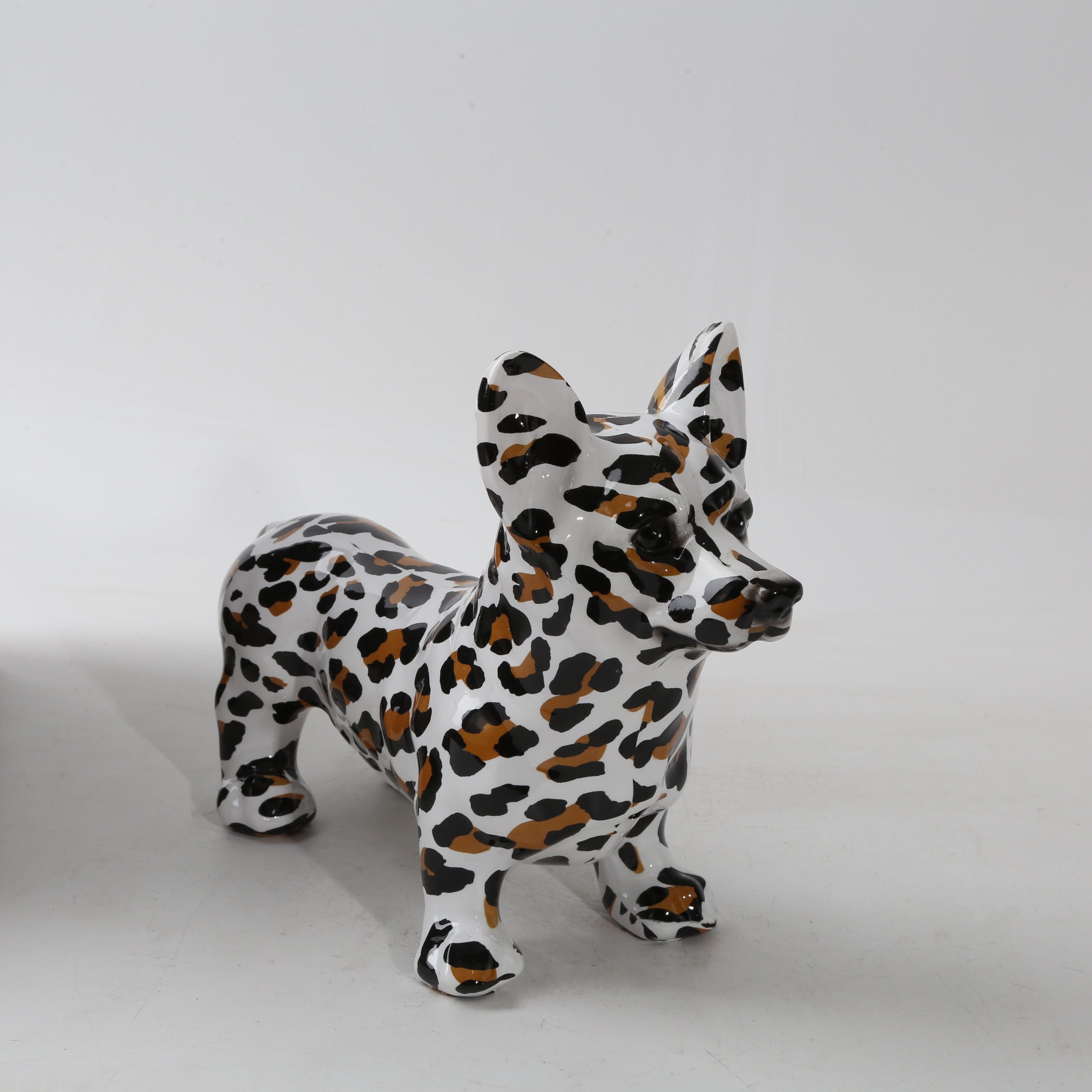 Escultura Corgi Cardigan Grafite Street & Colors