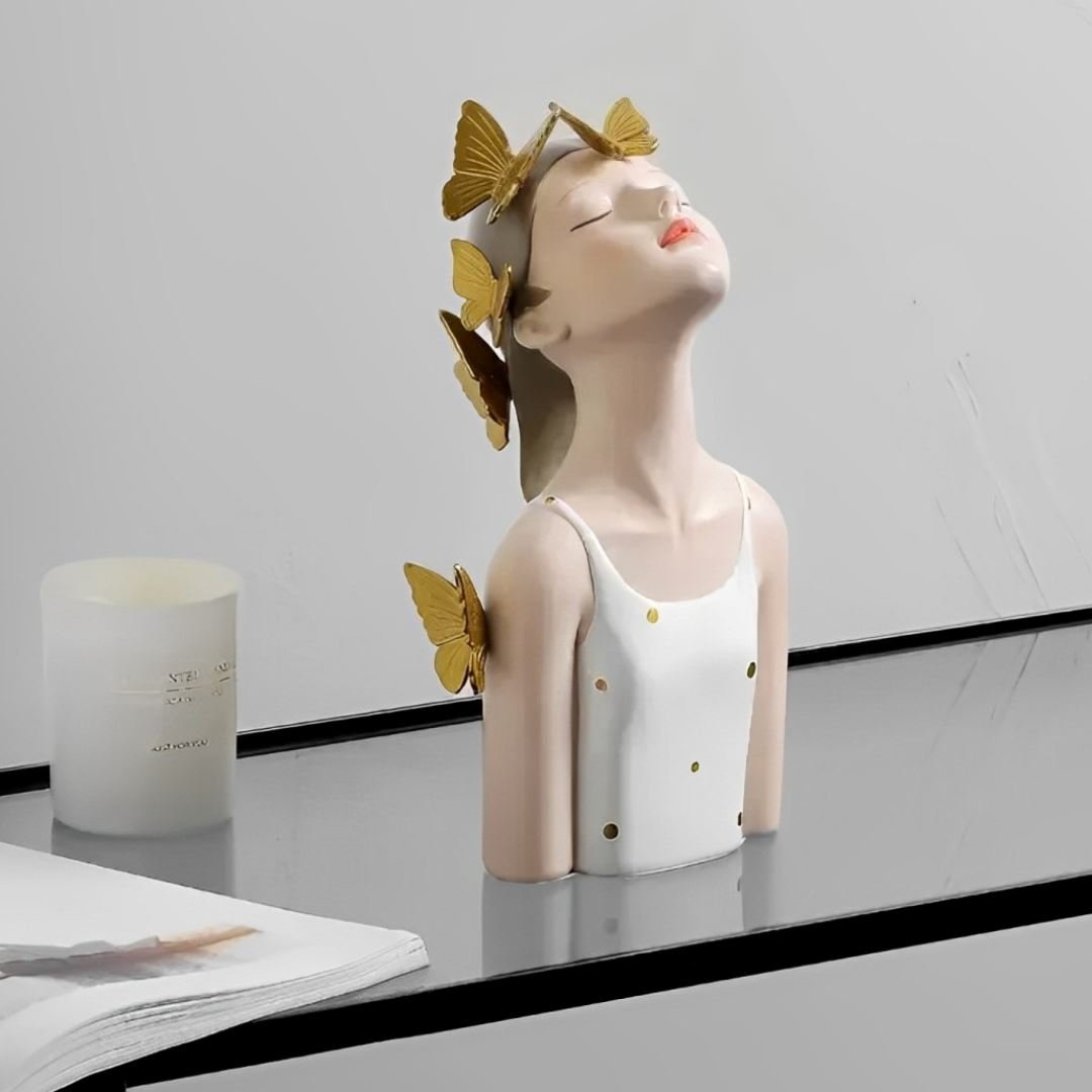 Escultura de Boneca Bella Butterfly em Poás (Edição Limitada) - Decors