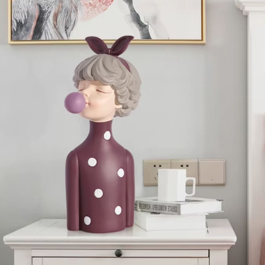 Escultura de Boneca Milly Chiclete