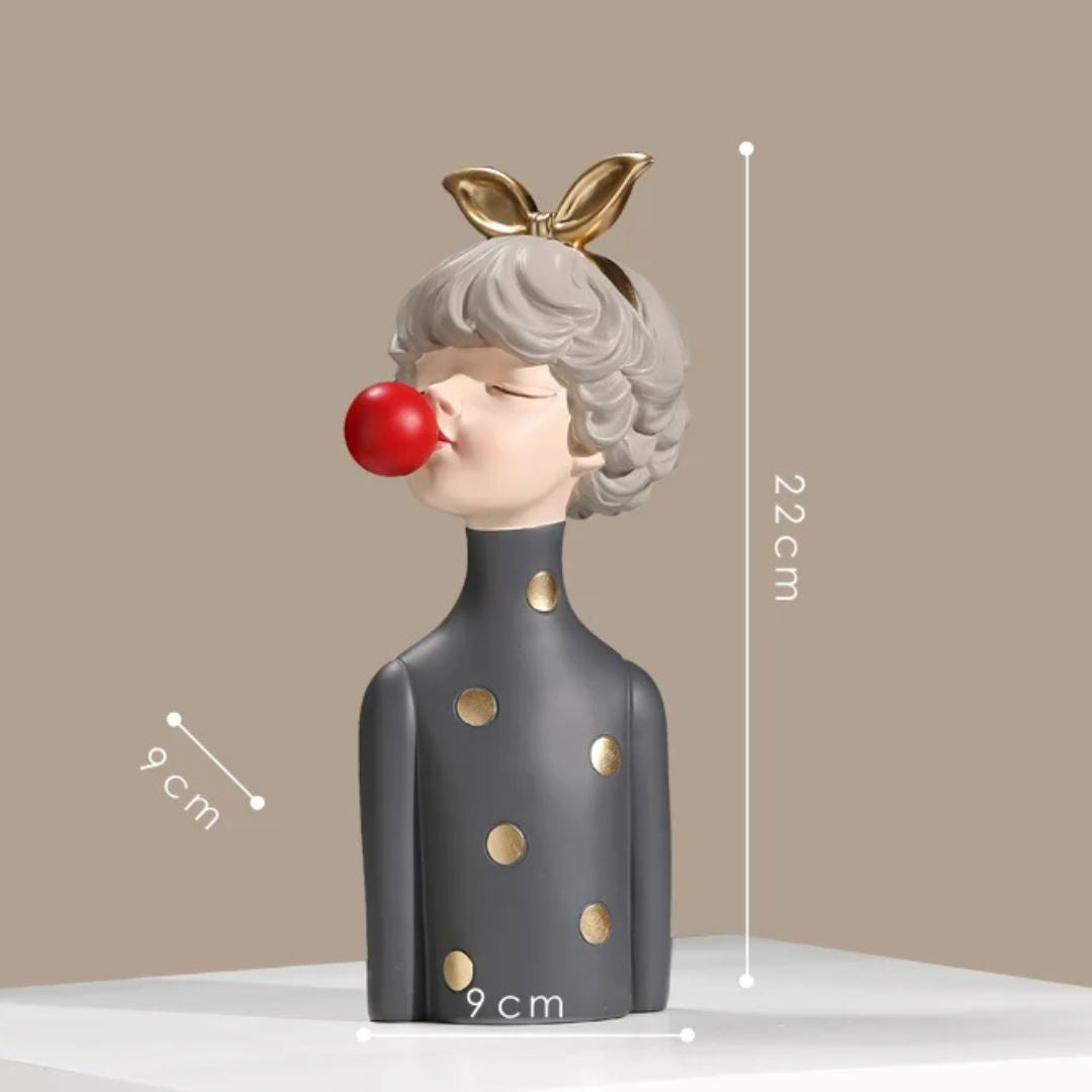 Escultura de Boneca Milly Chiclete