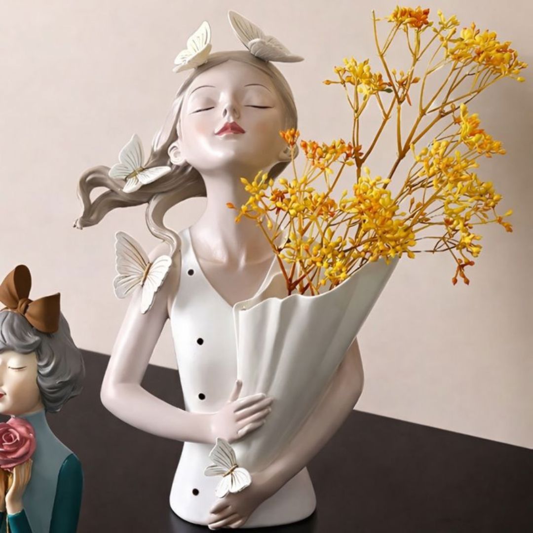 Escultura e Aparador de Flores Bella Butterfly em Poás (Edição Limitada) - Decors