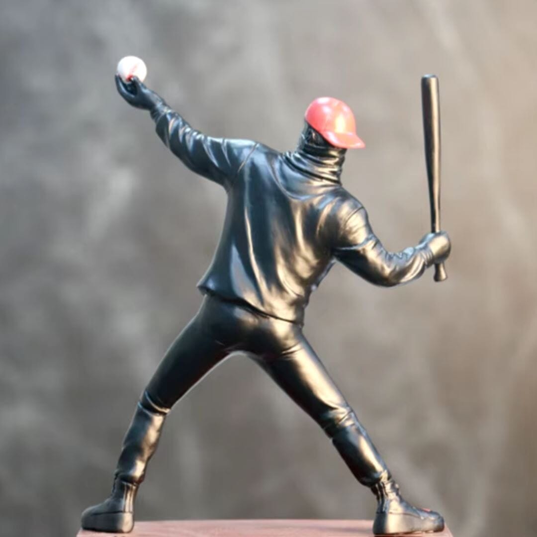 Escultura Moderna Banksy Baseball