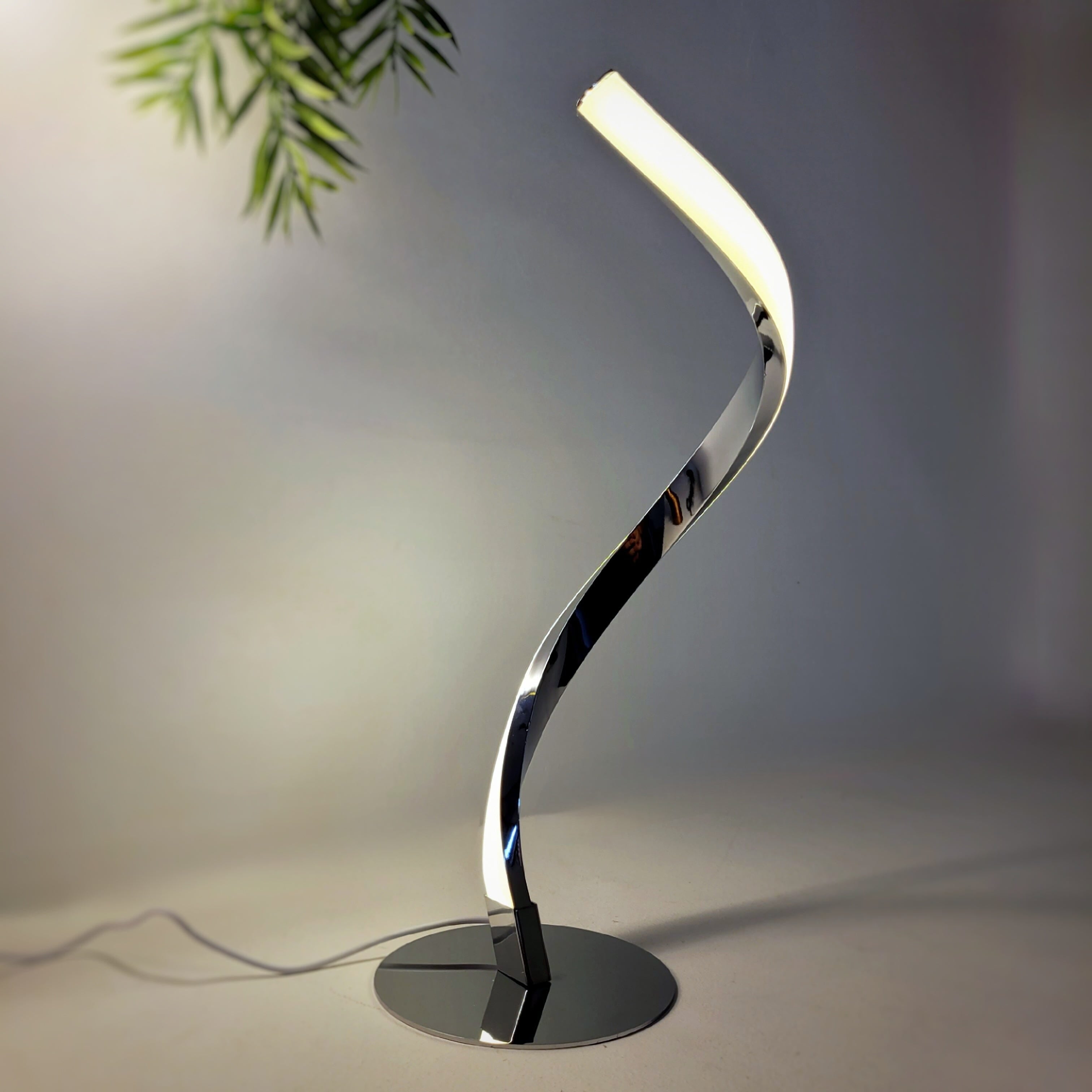 Luminária Abajur de Mesa Espiral Ivar II em LED - Decors