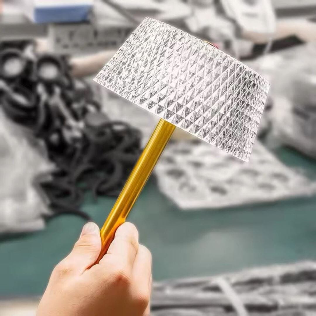 Luminária Abajur de Mesa Luzzo Touch Led USB