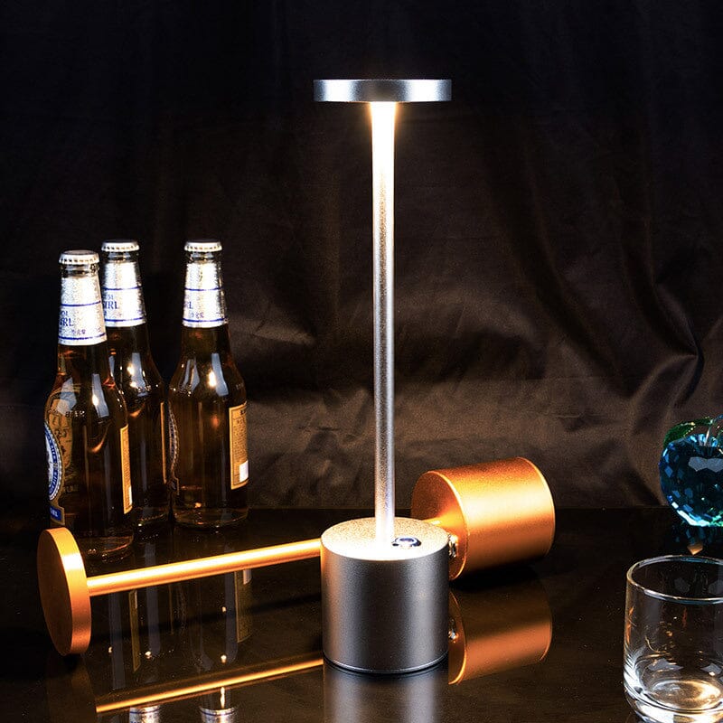 Luminária Móvel Touch de Mesa - Candeeiro e Abajur Earth - Decors