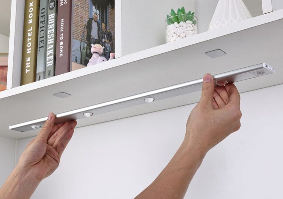 Luminária Tubular Flat com Sensor Led Slim (55 e 40cm) - Decors