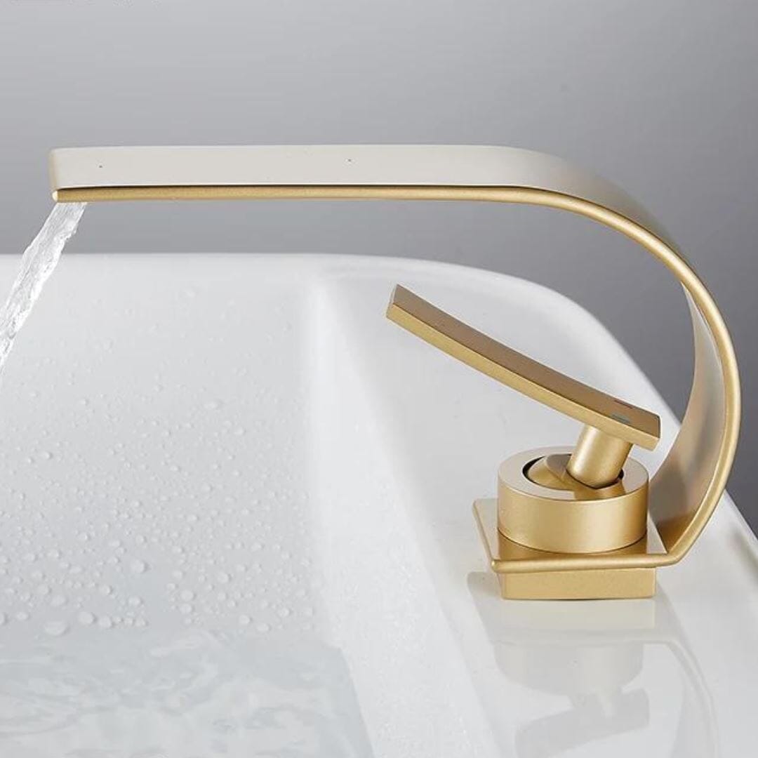 Torneira Clássica Golden Arc para Cuba Banheiro e Lavabo