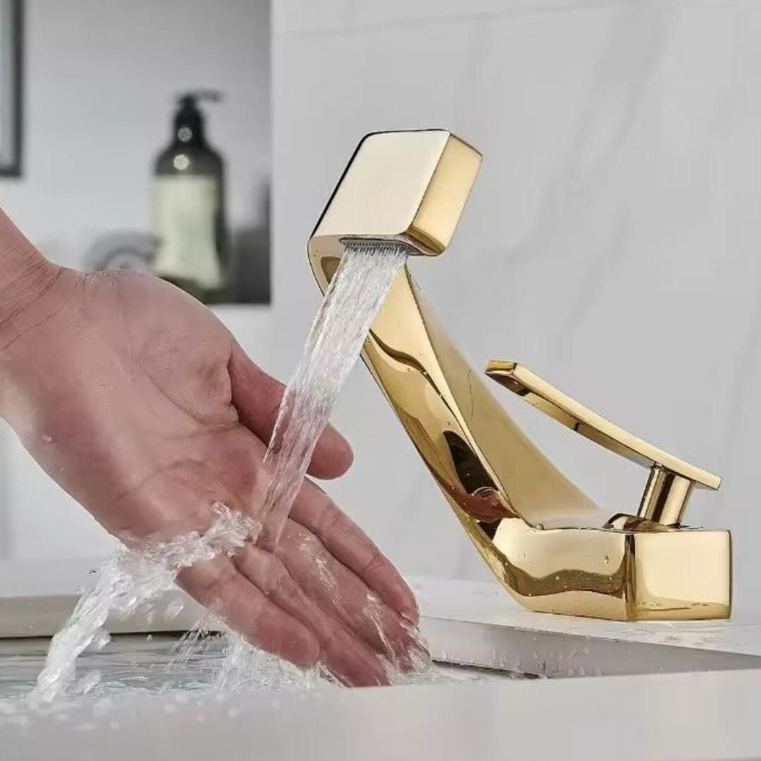 Torneira Moderna Aura Grace Monocomando para Lavabo 16cm
